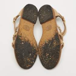 Pre Owned صندل شانيل جلد أسود بتفاصيل سلسلة وكعب فلين مقاس 39