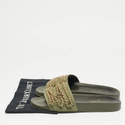 مملوكة مسبقًا شبشب شانيل فرو أرنب أسود مقاس 40