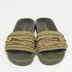 مملوكة مسبقًا �شبشب شانيل فرو أرنب أسود مقاس 40