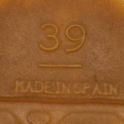 مملوكة مسبقًا حذاء فلات إسبادريل شانيل سي سي جلد معدني فضي/أزرق كحلي وتويد مقاس 39