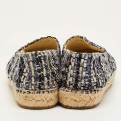 مملوكة مسبقًا حذاء فلات إسبادريل شانيل سي سي جلد معدني فضي/أزرق كحلي وتويد مقاس 39