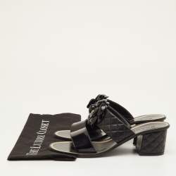 مملوكة مسبقًا Chanel Size 40 Black Leather CC Camellia Block Heel Slide Sandals