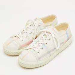 Pre Owned Chanel Size 39.5 White CC Check Canvas Low Top Sneakers