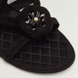 Pre Owned Chanel CC Camellia Size 38.5 Black Suede Gladiator Flat Sandals