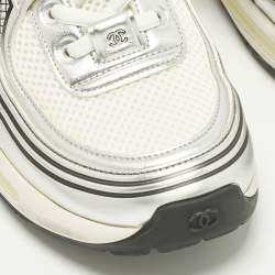 مملوكة مسبقًا حذاء رياضي شانيل جلد وجلد مقلوب متعدد الألوان شعار CC رباط علوي مقاس 36