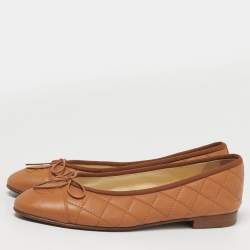 Pre Owned حذاء باليرينا فلات شانيل سي سي دانتيل أسود مقدمة مربوطة مقاس 36