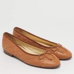 Pre Owned حذاء باليرينا فلات شانيل سي سي دانتيل أسود مقدمة مربوطة مقاس 36