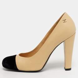 Pre Owned Chanel CC Size 38.5 Beige/Black Velvet Cap Toe Block Heel Pumps