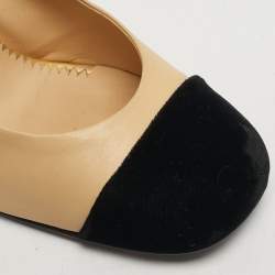 Pre Owned حذاء كعب عالي شانيل CC مقدمة مغلقة مخمل بيج/أسود مقاس 38.5