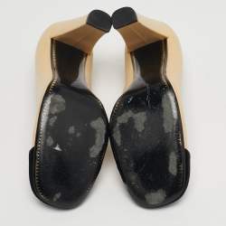 Pre Owned حذاء كعب عالي شانيل CC مقدمة مغلقة مخمل بيج/أسود مقاس 38.5