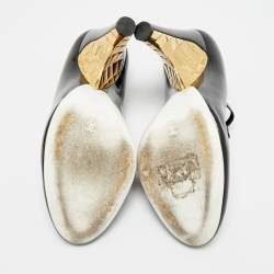 Pre Owned حذاء كعب عالي شانيل كعب قفصي سترابي جلد لامع أسود مقاس 39.5 