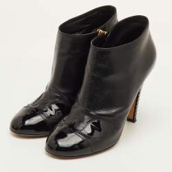 مملوكة مسبقًا Chanel CC Size 40.5 Black Leather and Patent Leather Ankle Length Boots