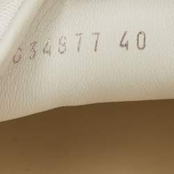 مملوكة مسبقًا حذاء رياضي شانيل وفاريل قماش أبيض مطبوع جرافيتي سي سي منخفص مقاس 40