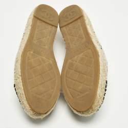 مملوكة مسبقًا حذاء إسبادريل فلات شانيل قماش وتويد متعدد الألوان بمقدمة مقوسة بشعار CC مقاس 36