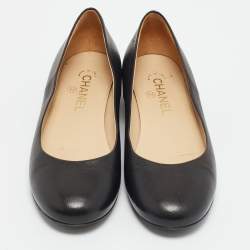 مملوكة مسبقًا حذاء باليرينا فلات شانيل شامواه أسود وجلد براءات اختراع مقاس 38.5