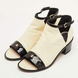 Pre Owned Chanel Interlocking CC Logo Size 40.5 Cream/Black Patent Leather Ankle Strap Sandals