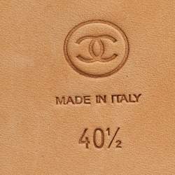 Pre Owned Chanel Interlocking CC Logo Size 40.5 Cream/Black Patent Leather Ankle Strap Sandals