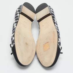 مملوكة مسبقًا Chanel CC Size 38.5 Tricolor Canvas and Tweed Bow Cap Toe Ballet Flats