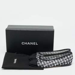 مملوكة مسبقًا Chanel CC Size 38.5 Tricolor Canvas and Tweed Bow Cap Toe Ballet Flats