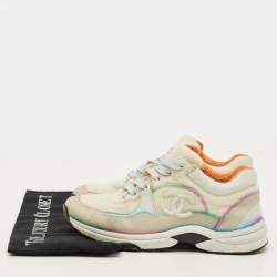 مملوكة مسبقًا Chanel Interlocking CC Size 37 Grey/Pink Suede and Tweed Low Top Sneakers