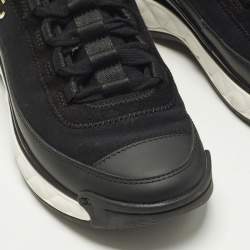 Pre Owned حذاء رياضي شانيل نايلون وجلد أسود/أبيض CC بعنق منخفض مقاس 39.5