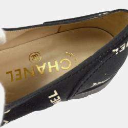 Pre Owned حذاء رياضي شانيل أسود قماش مقاس 36