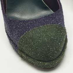 Pre Owned حذاء كعب عالي شانيل جلد وبريق أخضر/أرجواني شعار سي سي متشابك مقاس 40.5