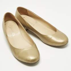 مملوكة مسبقًا حذاء باليرينا فلات شانيل CC جلد ذهبي مقاس 40.5
