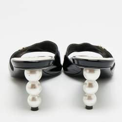 Pre Owned Chanel CC Size 39.5 Black Patent Leather Slide Sandals