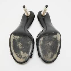 Pre Owned Chanel CC Size 39.5 Black Patent Leather Slide Sandals