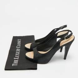 مملوكة مسبقًا حذاء كعب عالي شانيل CC جلد سويدي نسيج أسود مقدمة مفتوحة بحزام خلفي مقاس 40.5