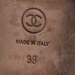 Pre Owned بوت شانيل جلدي وتويد أسود/رمادي بطول الكاحل مقاس 39