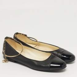 Pre Owned Chanel CC Size 38 Black Leather and Patent Leather Chain Cap Toe Ballet Flats