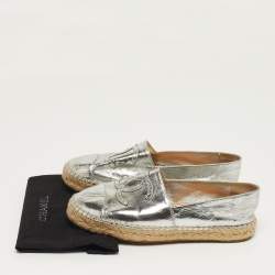 Pre Owned حذاء إسبادريل فلات شانيل قماش وشبكة فضي ميتاليك مقدمة سي سي مقاس 39