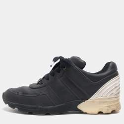 Pre Owned Chanel CC Size 38 Navy Blue/White Leather Low Top Sneakers