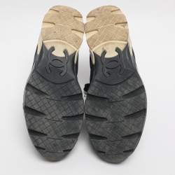 Pre Owned Chanel CC Size 38 Navy Blue/White Leather Low Top Sneakers