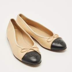 مملوكة مسبقًا حذاء فلات باليه شانيل فيونكة سيات سي تو كاب جلد أسود مقاس 39