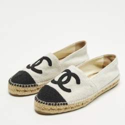 Pre Owned Chanel Size 40 White/Black Fabric CC Cap-Toe  Espadrille Flats