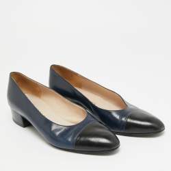مملوكة مسبقًا Chanel CC Cap Toe  Size 37.5 Navy Blue Leather Block Heel Pumps