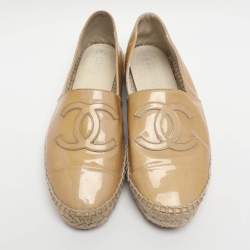 Pre Owned حذاء فلات إسبادريل شانيل كانفاس أسود/أوف وايت مزين سي سي مقدمة سوداء مقاس 38