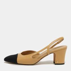 Pre Owned Chanel CC Size 37.5 Beige/Black Canvas and Leather Cap Toe Slingback Pumps