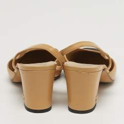 Pre Owned حذاء شانيل سيلنغ باك مقدمة مغطاة كانفاس جلد بيج مقاس 39