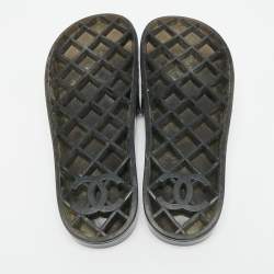 Pre Owned صندل سلايد شانيال سي سي جلد بيج فاتح مقاس 39