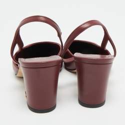 مملوكة مسبقًا حذاء كعب عالي شانيل سبيكة قماش/جلد أسود/كريمي بحزام خلفي شعار CC مقاس 37.5