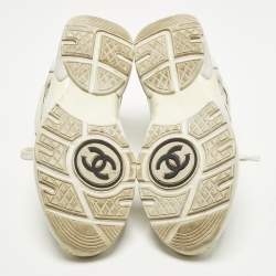 Pre Owned حذاء رياضي شانيل سي سي جلد براءات اختراع أبيض و بي في سي منخفض من أعلى مقاس 38