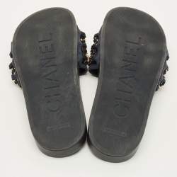 Pre Owned صندل شانيل رابط سلسلة قماش أزرق كحلي مقاس 39