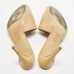 Pre Owned Chanel Camelia Size 42 Beige Patent Leather Slide Sandals
