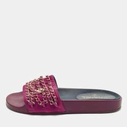مملوكة مسبقًا Chanel CC Size 38 Dark Pink Fabric Chain Link Flat Slide Sandals