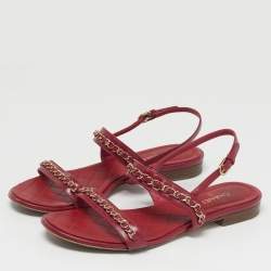 Pre Owned Chanel CC Size 39.5 Red Leather Chain Detail Slingback Flat Sandals