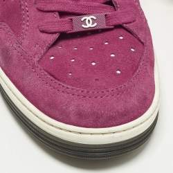 Pre Owned حذاء رياضي شانيل سي سي قماش تريكو وردي فاتح رباط بعنق منخفض مقاس 36